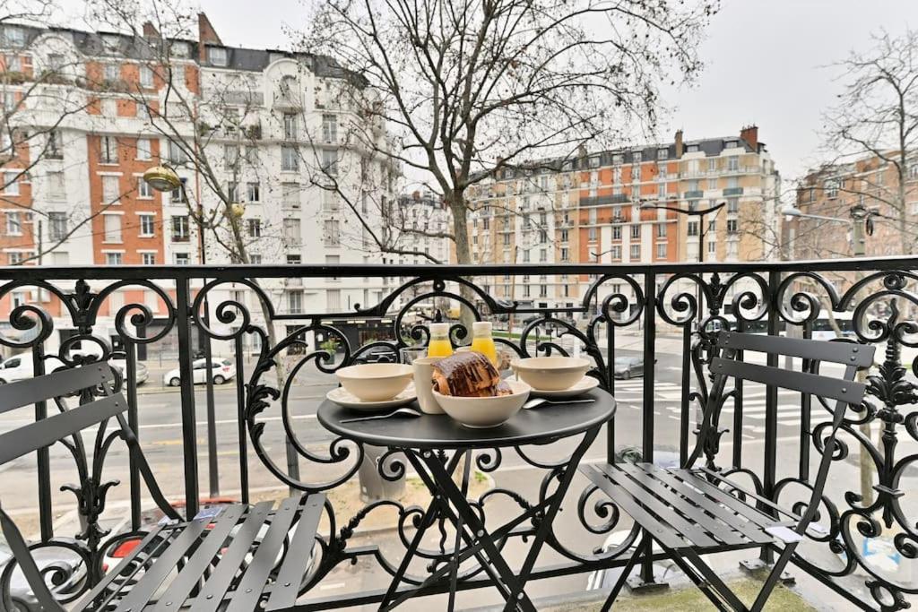 Appartement Proche Parc Monceau - III Párizs Kültér fotó
